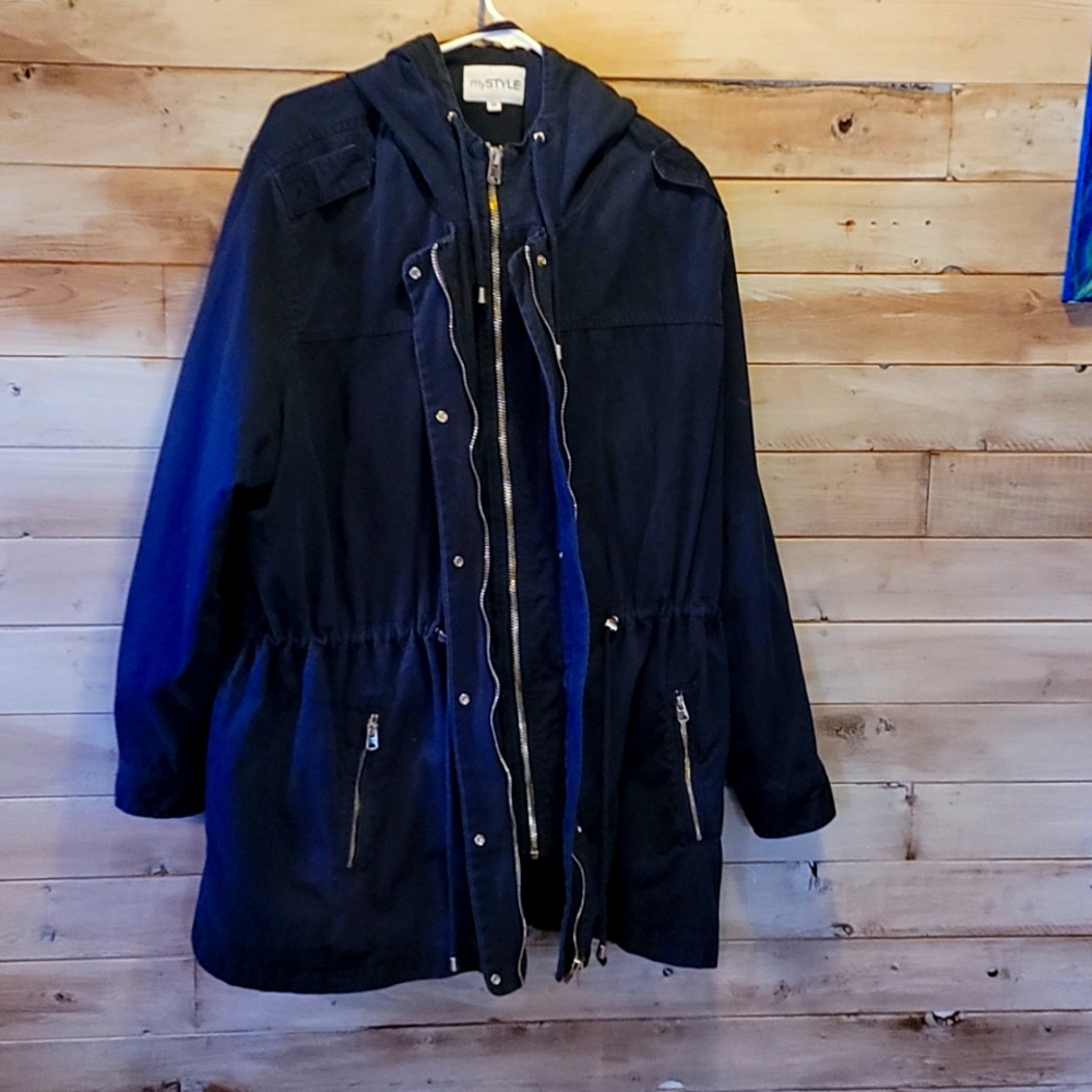 Euc My Style 3x double gold zippered Navy Coat